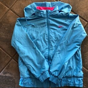 Nike Hooded Light Windbreaker M